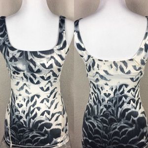 Lululemon 🍋 Amala Tank Top Black White